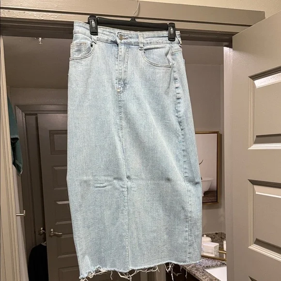 Jean midi skirt - Picture 1 of 2